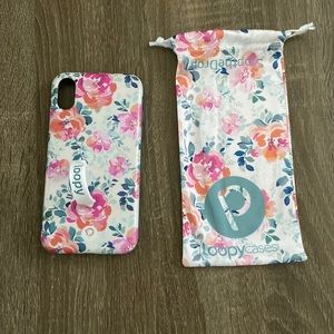 iPhone XR Right loopy case with bag. Print is Gardenia.